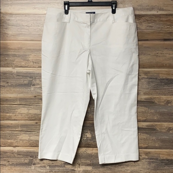 Lands' End Women Fit 2 Chino Crop Pants White NWOT - Picture 1 of 5